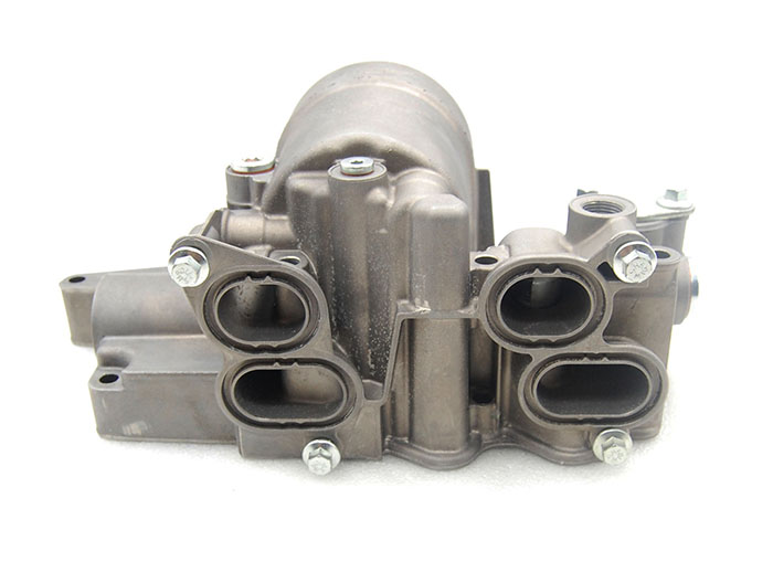 沃爾沃210機(jī)油散熱器殼