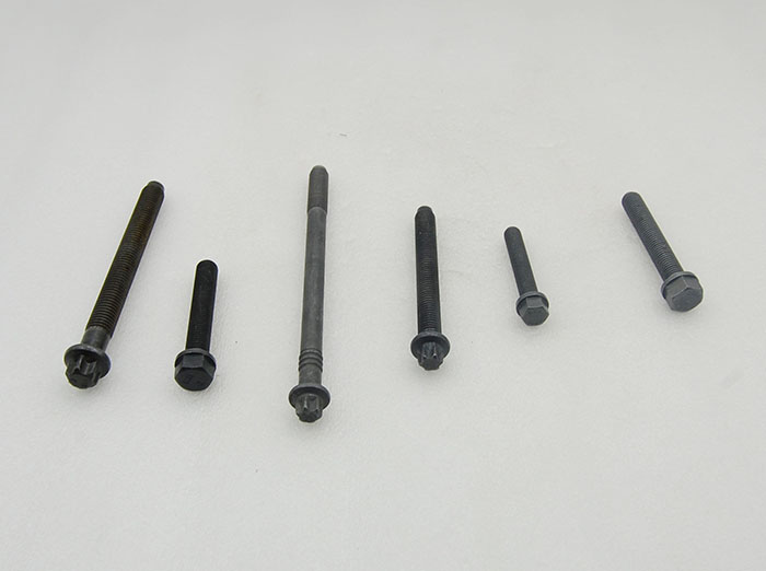 道依茨1013連桿螺栓缸蓋螺栓