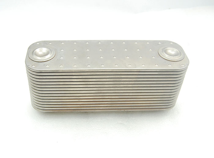 道依茨1013機(jī)油散熱器芯